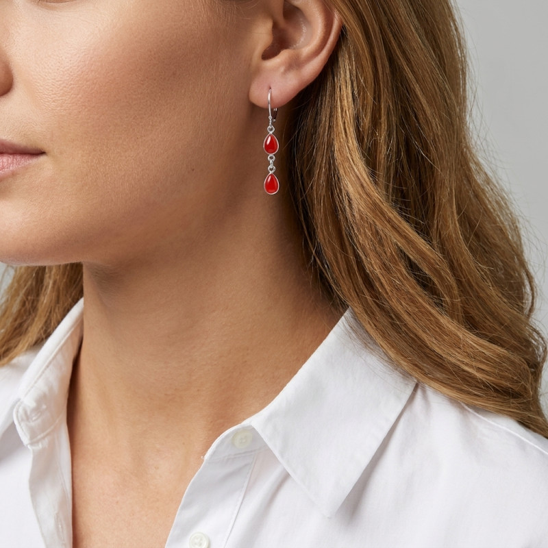 Boucles d'oreilles Pendantes Argent et Cornaline Poire porté