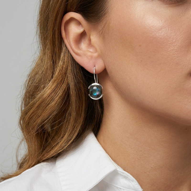 Boucles d'oreilles Pendantes Argent Labradorite Ronde 10mm porté