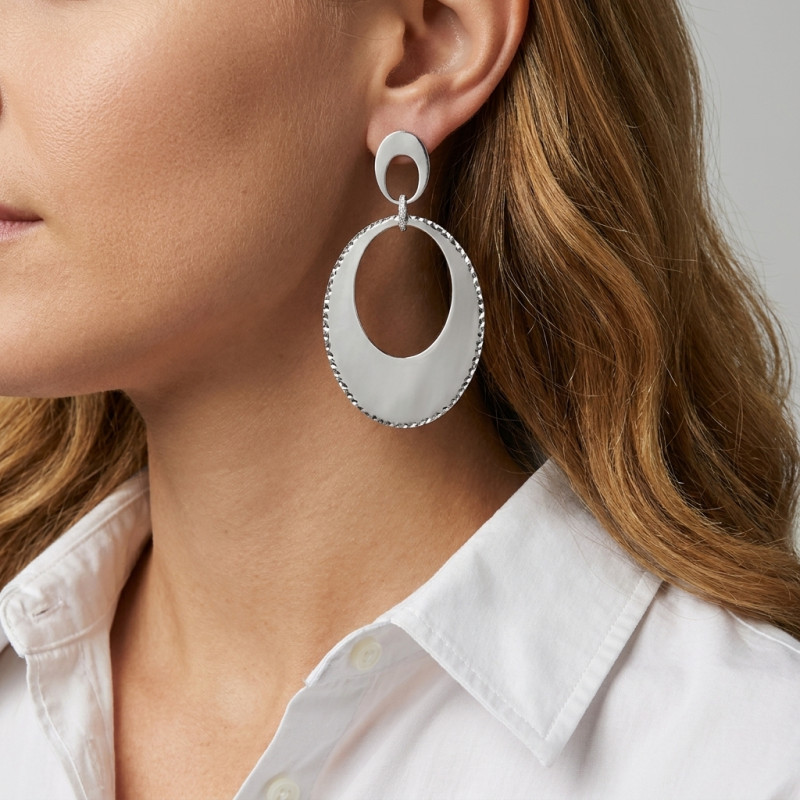 Boucles d'oreilles pendantes Argent Rhodié 2 ovales porté
