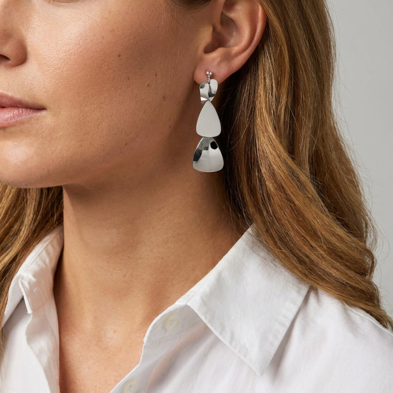 Boucles d'oreilles Pendantes Argent Rhodié 3 formes de gouttes porté