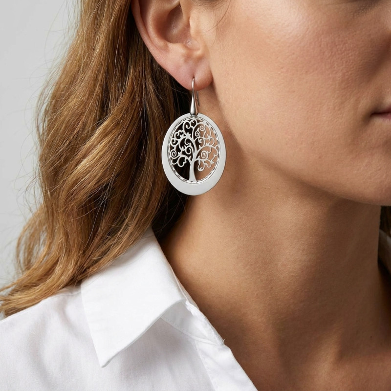 Boucles d'oreilles pendantes argent rhodié motif arbre de vie porté
