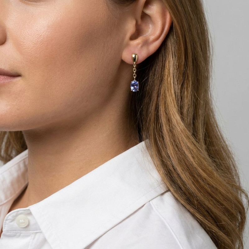 Boucles d'oreilles pendantes Or Jaune 750 Tanzanite porté