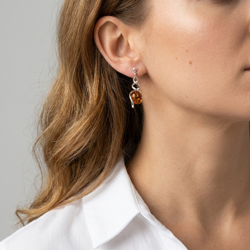 Boucles d'oreilles Pendantes  Tourbillons Ambre et Argent 925 porté