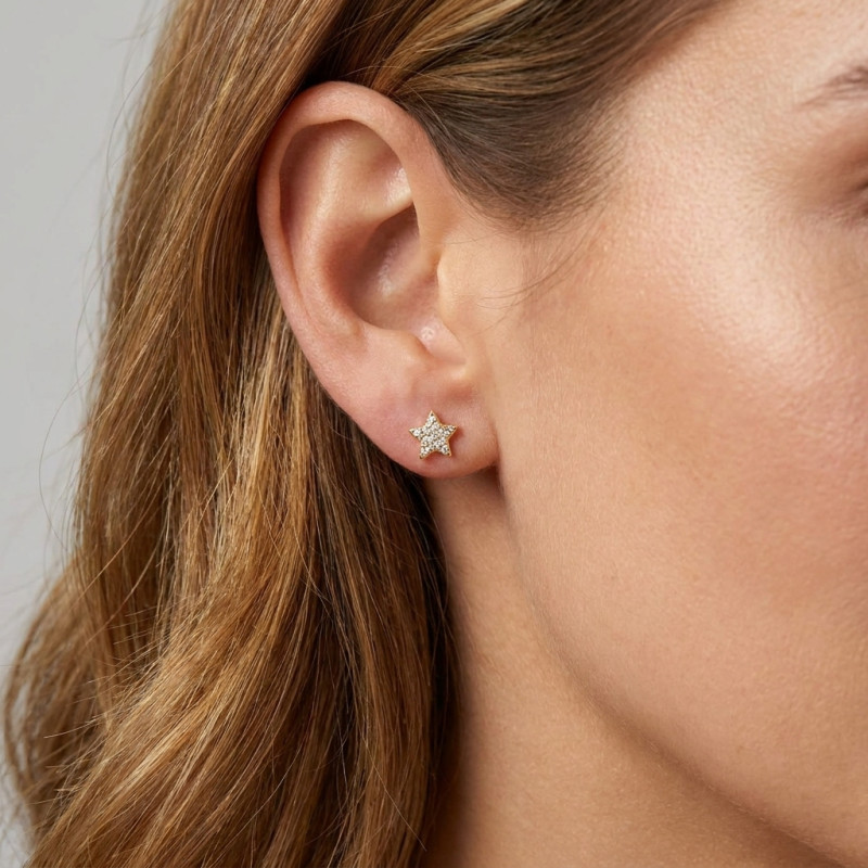 Boucles d'oreilles Puces Argent Doré Etoiles Oxydes de zirconium porté