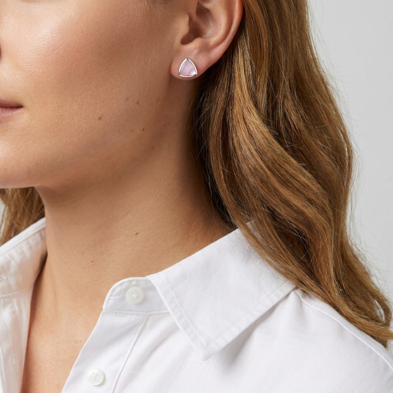 Boucles d'oreilles Triangulaire Argent  Nacre Rose porté