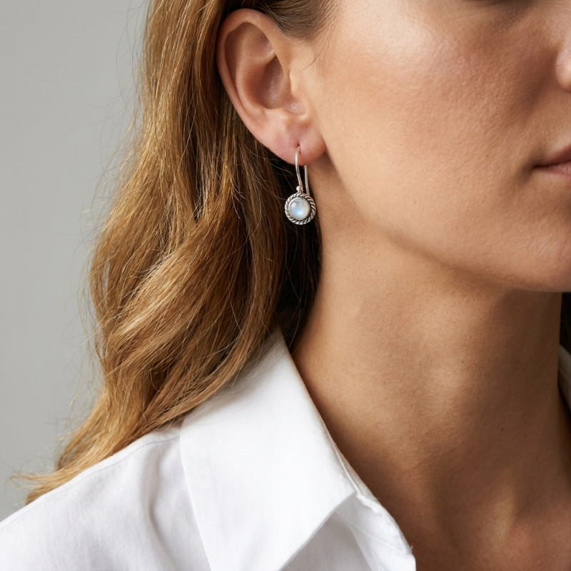 Boucles d'oreilles Vintage Pendantes Argent 925 et Labradorite Ronde 5mm  porté
