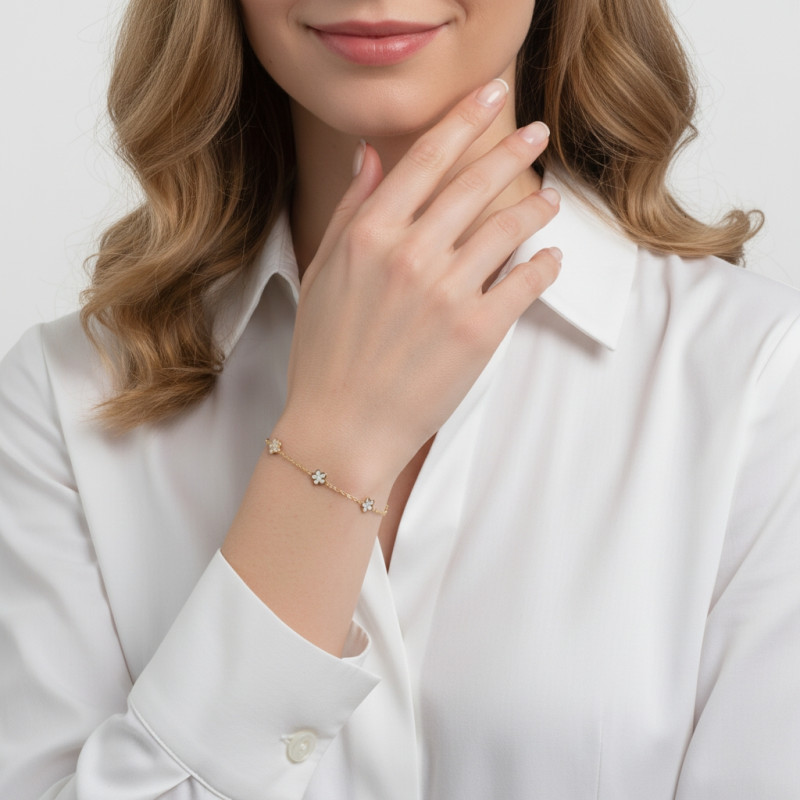 Bracelet Argent 925 doré Fleur nacre porté