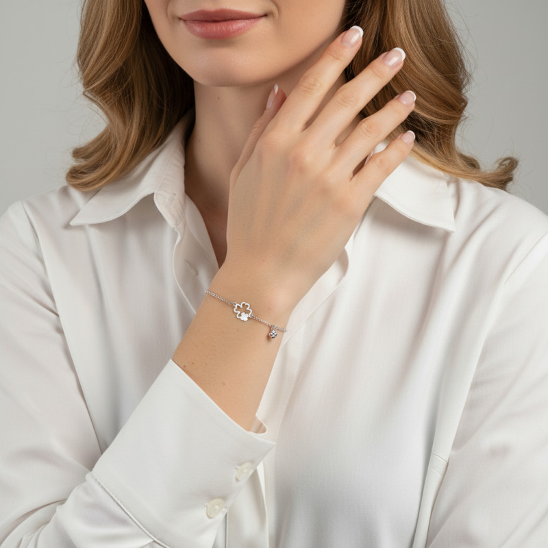 Bracelet Argent 925 rhodié Trèfles porte bonheur porté