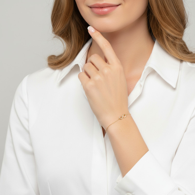 Bracelet Argent Doré Infini et Oxydes de zirconium porté