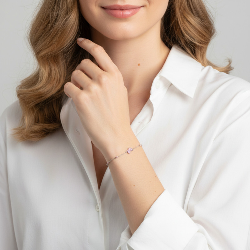Bracelet Enfant Argent Rhodié Lapin Rose porté