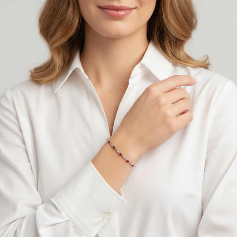 Bracelet Or Blanc 750 Rubis Ovales et Diamant porté