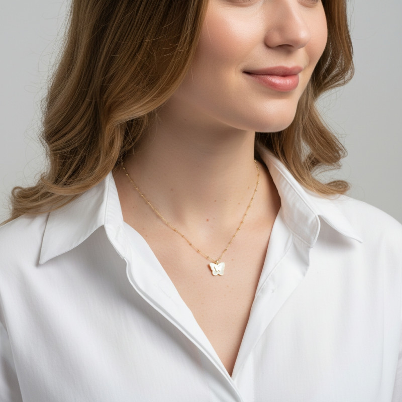 Collier Argent 925 doré Papillon avec nacre porté