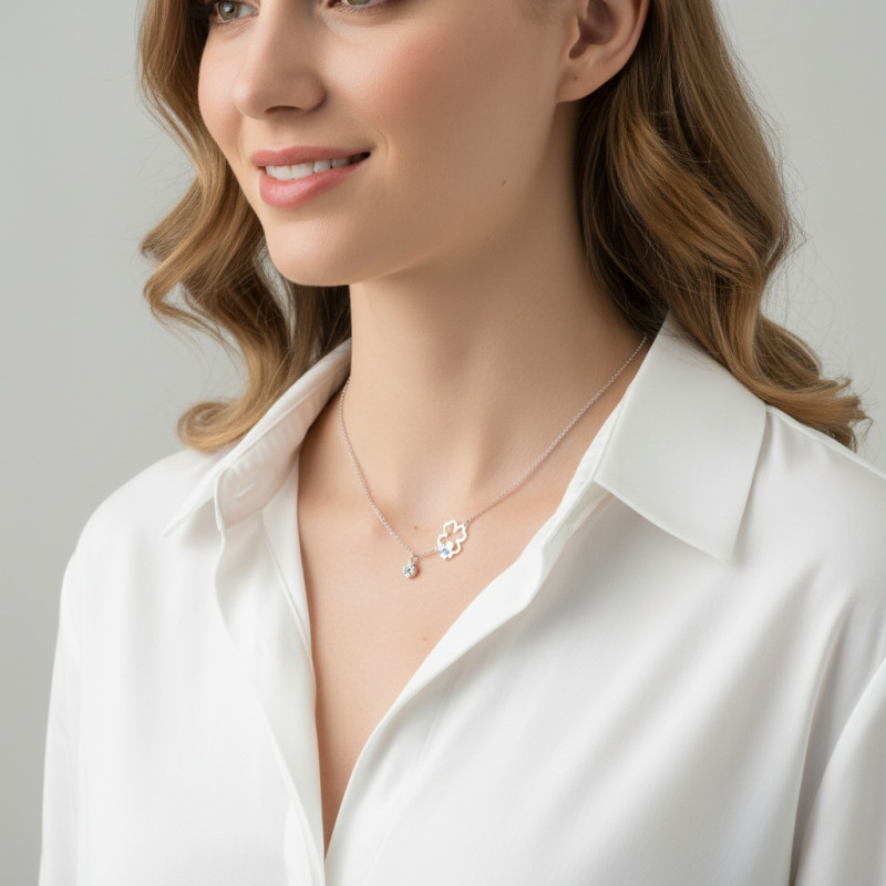 Collier Argent 925 rhodié treffle porte bonheur porté