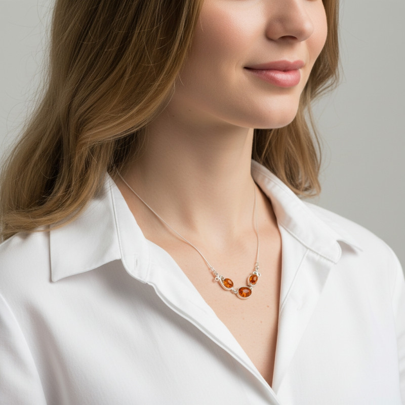 Collier Argent Ambre 45cm porté