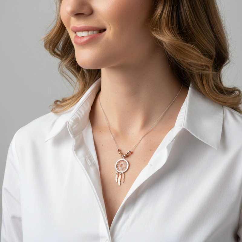 Collier argent rhodié attrape rêves 2 tons porté