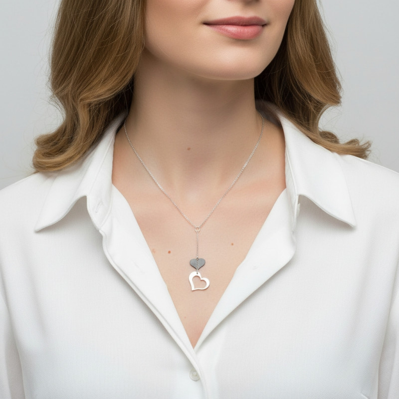 Collier Argent Rhodié Breloque Double Coeur porté