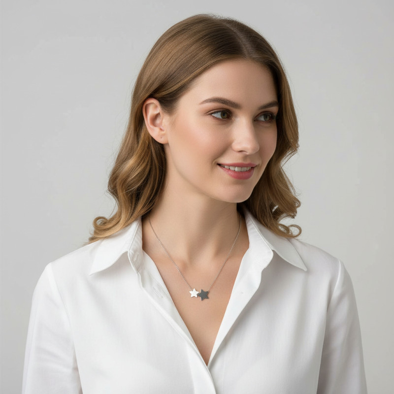 Collier argent rhodié étoiles porté