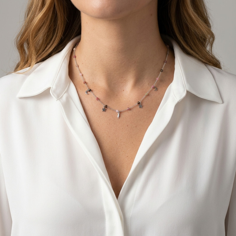 Collier Argent Rhodié Tourmaline et Breloques porté