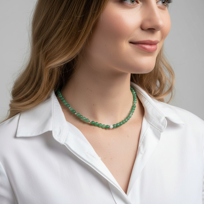 Collier Aventurine 6mm et Argent porté