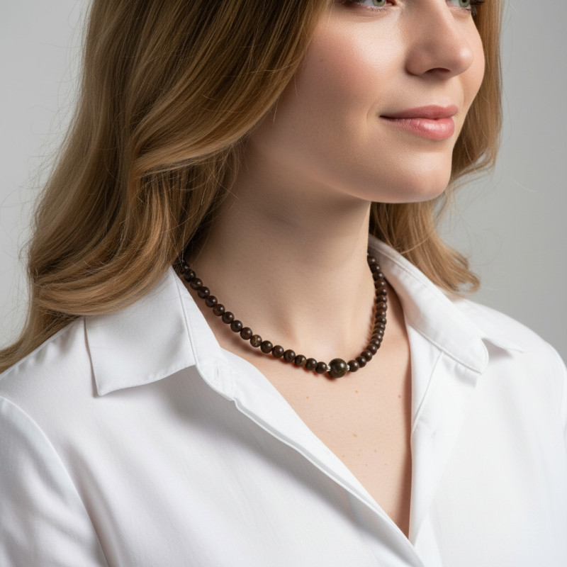 Collier Bronzite 6-10mm et Argent porté