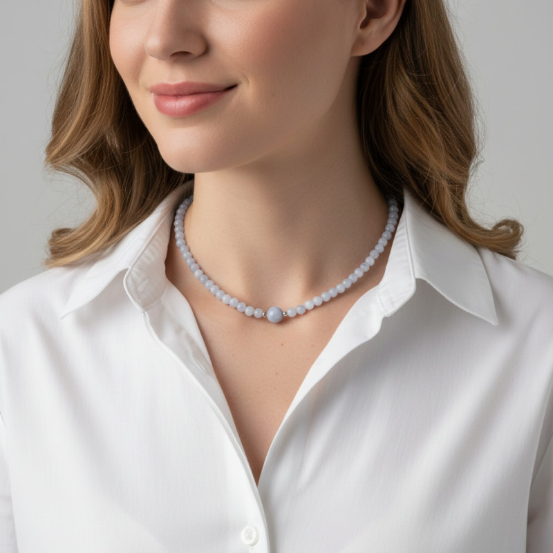 Collier Calcédoine 6-10mm et Argent porté