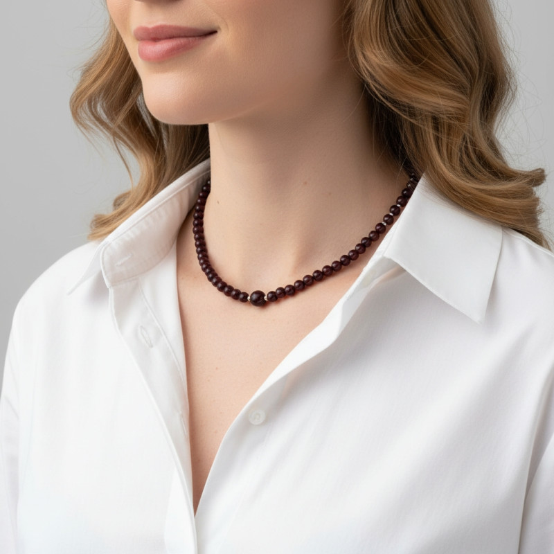 Collier Grenat 6-10mm et Argent porté
