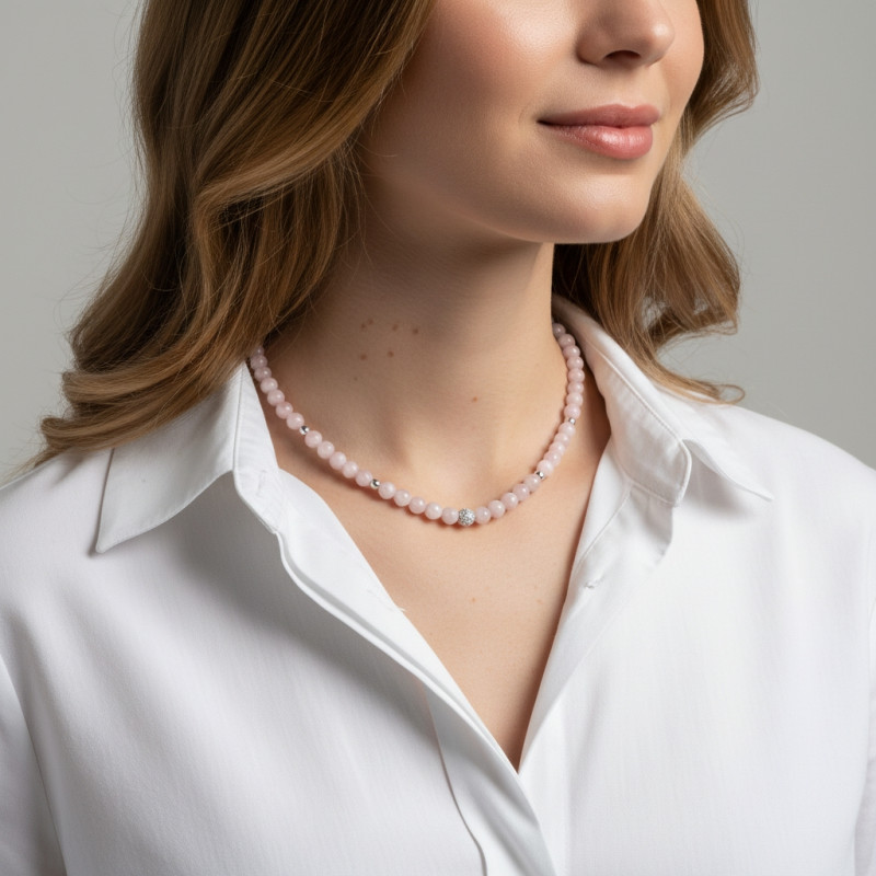 Collier Kunzite 6mm et Argent porté