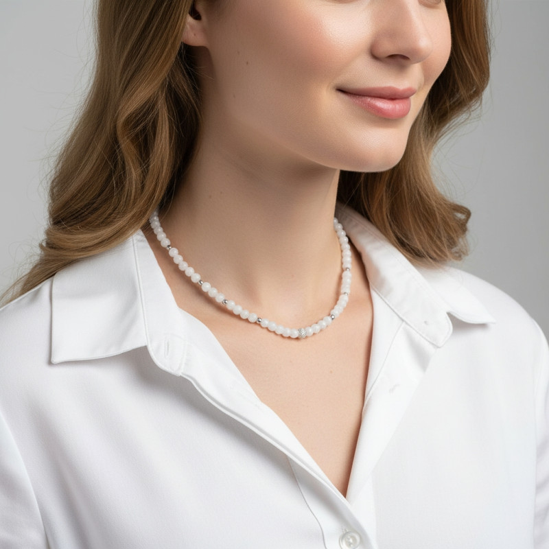 Collier Labradorite 6mm et Argent porté
