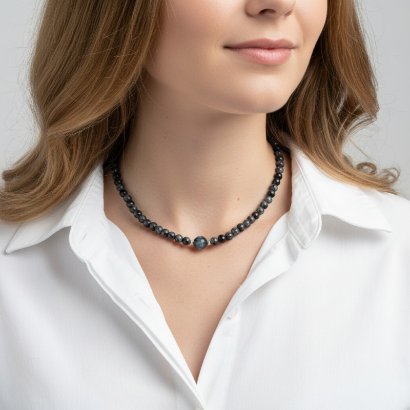 Collier Obsidienne 6-10mm et Argent porté