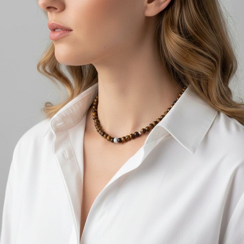 Collier Oeil de tigre 6mm et Argent porté