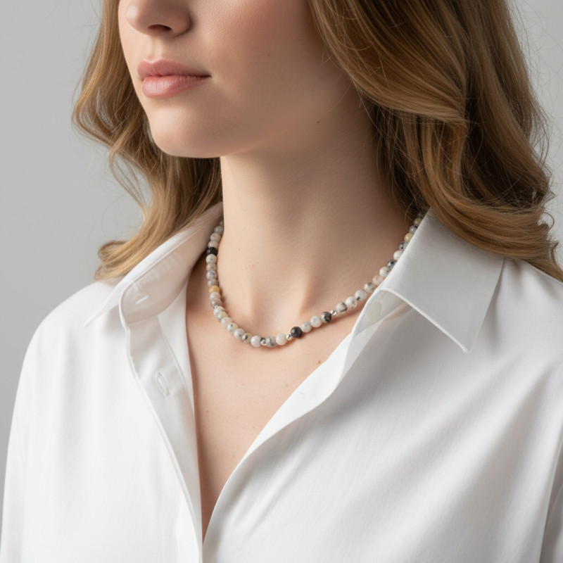 Collier Opale Dendritique 6mm et Argent porté