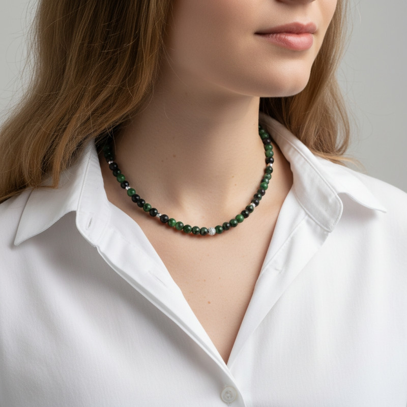 Collier Rubis et Zoisite 6mm et Argent porté