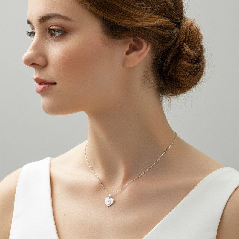Médaille Coeur Or Blanc 750 Ange porté