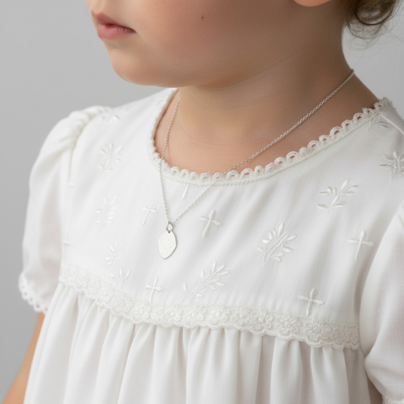 Médaille Moderne Ange Or Blanc 750 porté