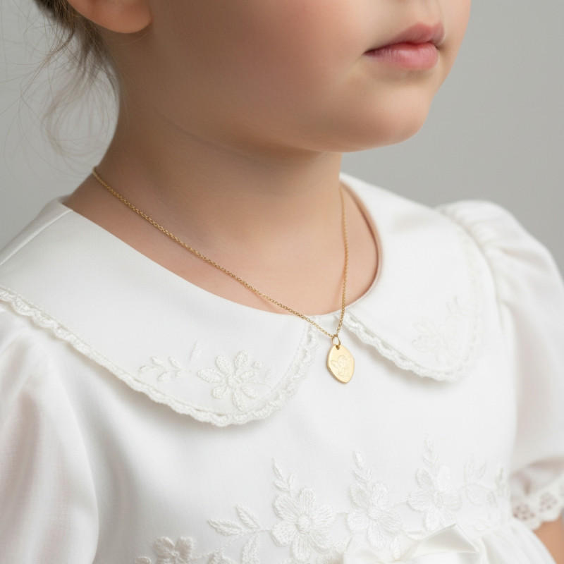 Médaille Moderne  Ange Or Jaune 750 porté