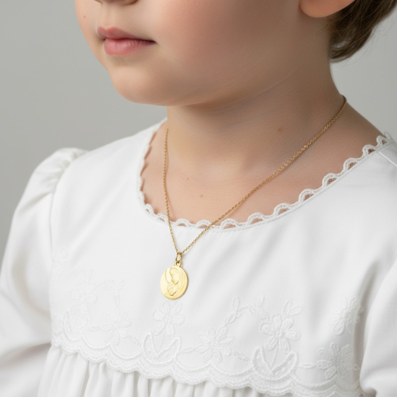 Médaille Vierge à l'enfant en Or Jaune (16mm) porté