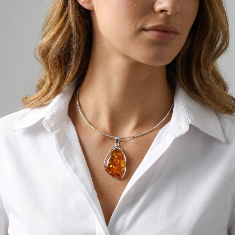 Pendentif Argent 925 et Ambre 26x43mm porté