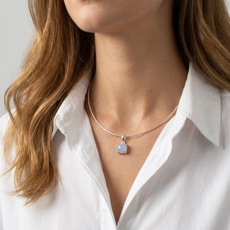 Pendentif Argent 925 et Calcédoine Bleue porté