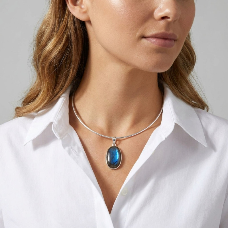 Pendentif Argent 925 Labradorite Ovale 17x29mm porté