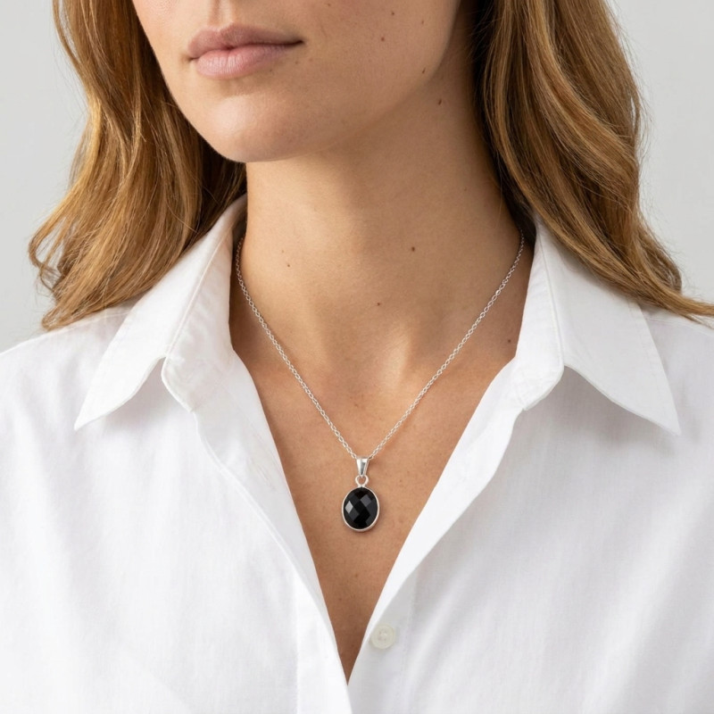 Pendentif Argent 925  Onyx Ovale facetté 11x9mm porté