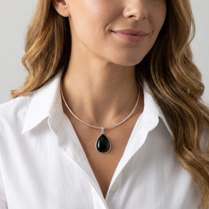 Pendentif Argent 925  Onyx Poire  24x17mm porté