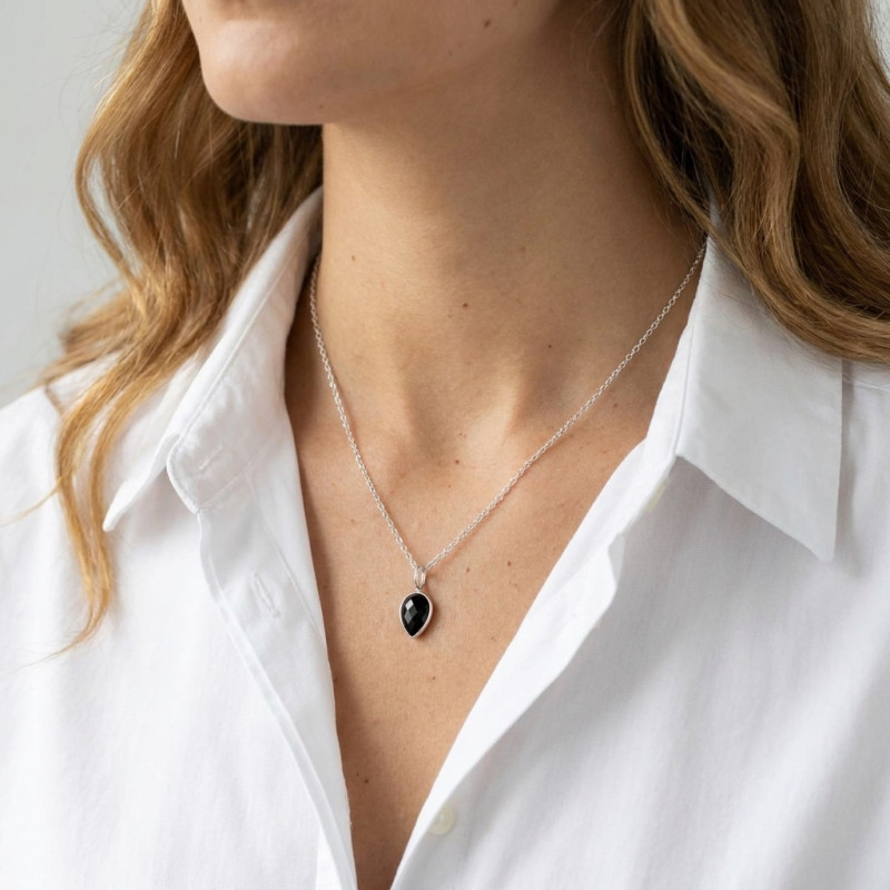 Pendentif Argent 925  Onyx Poire facetté 9x7mm porté