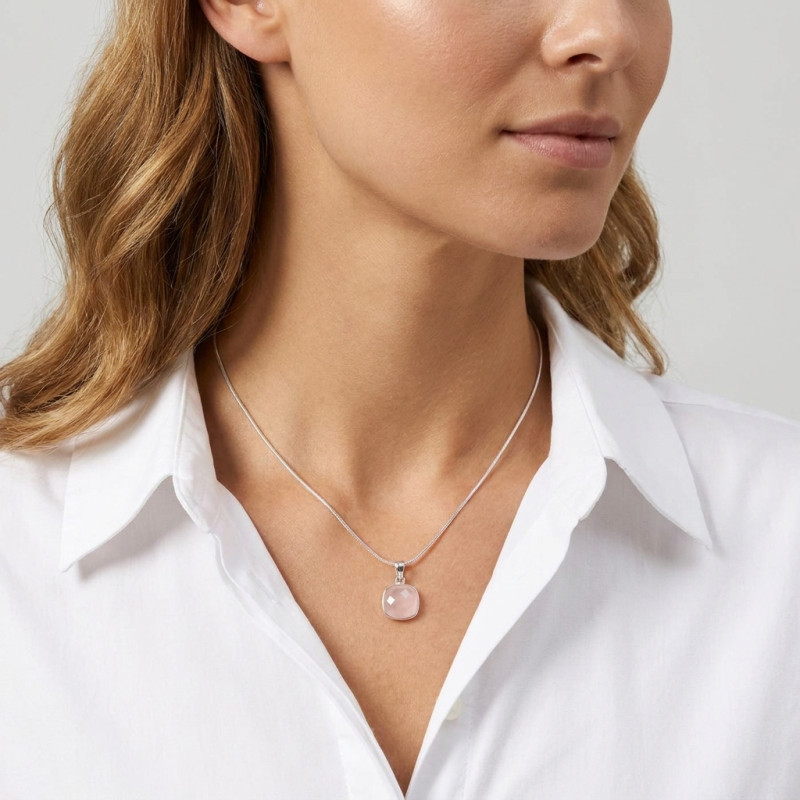 Pendentif Argent 925 Quartz rose Coussin 10x10mm porté
