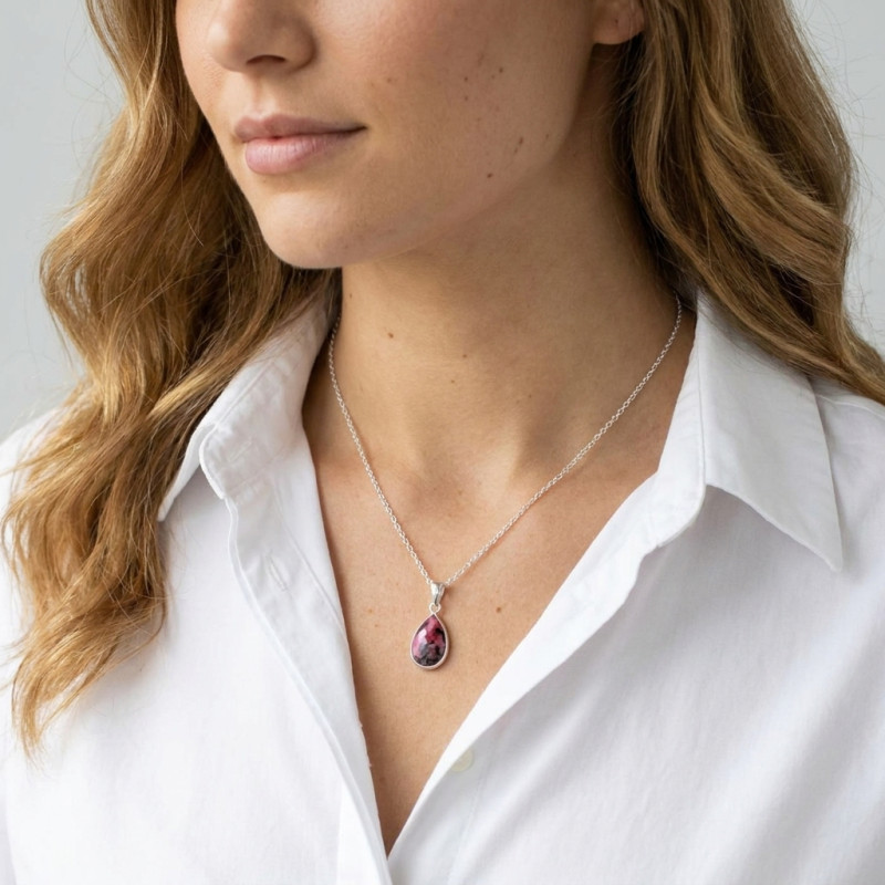 Pendentif Argent 925  Rhodonite Poire  facettée 12x8mm porté