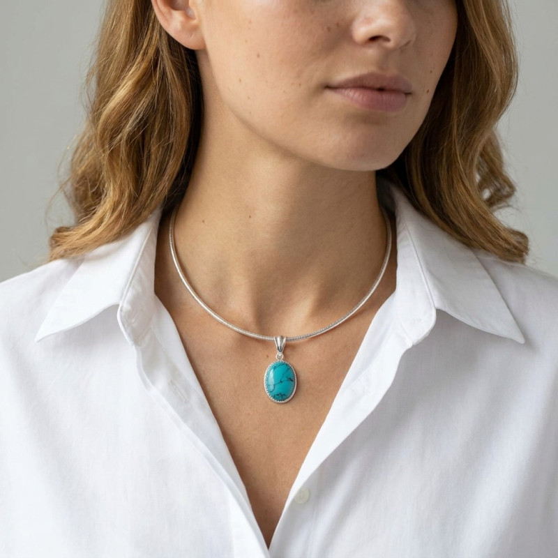 Pendentif Argent 925  Turquoise Reconstituée Ovale   19x13mm porté