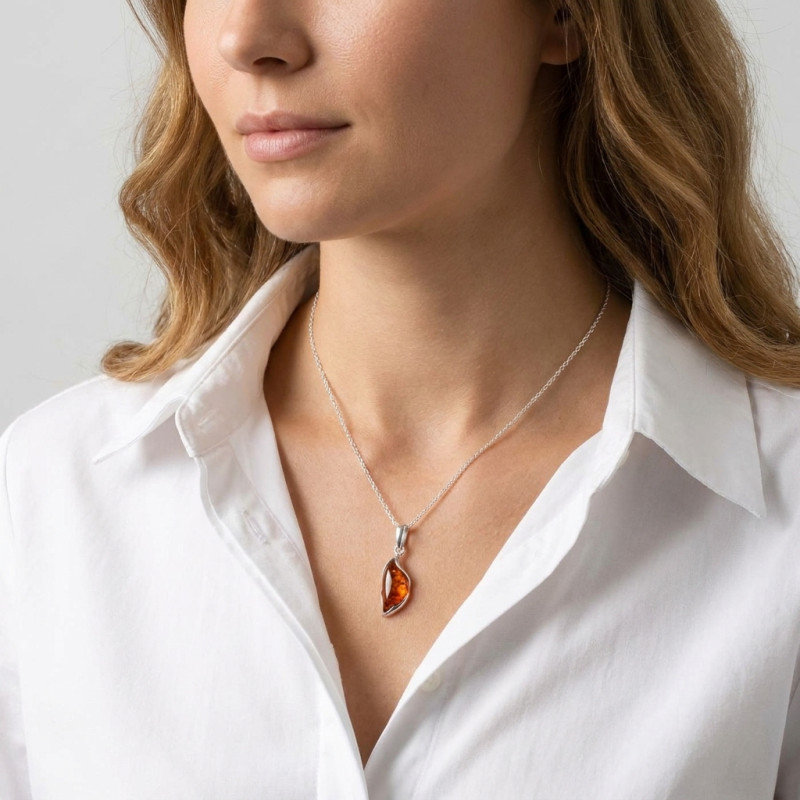 Pendentif Argent  Ambre porté