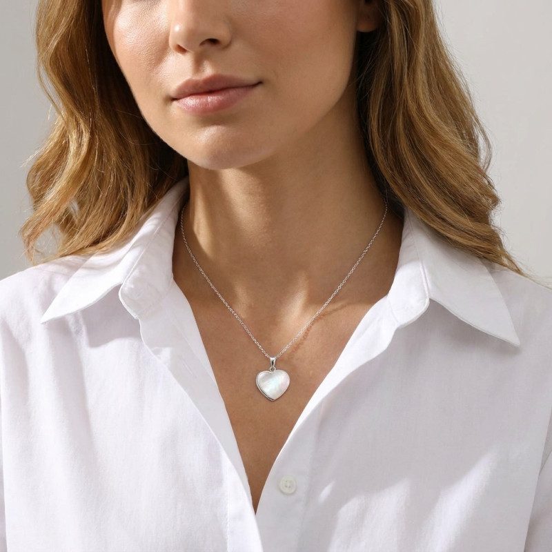Pendentif Argent Coeur Nacre Rose porté