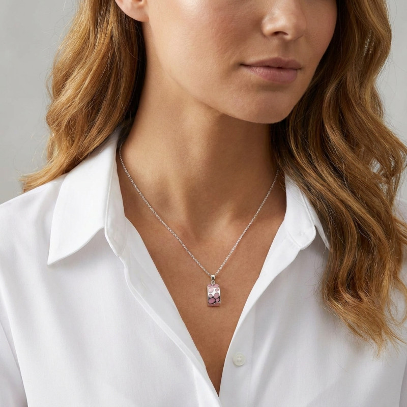 Pendentif Argent  Nacre Rose porté