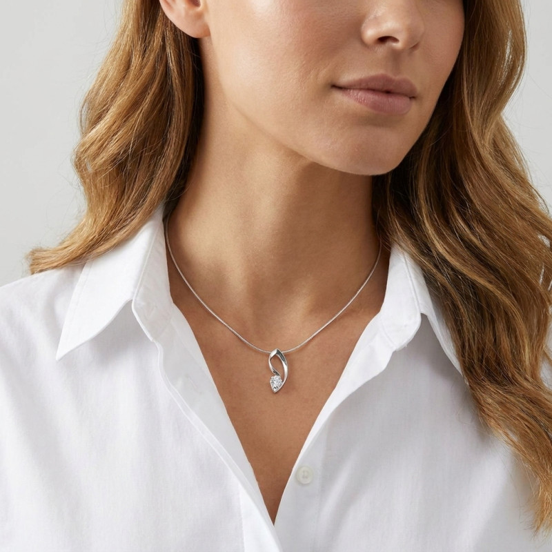 Pendentif Argent  Oxyde de zirconium 5mm porté