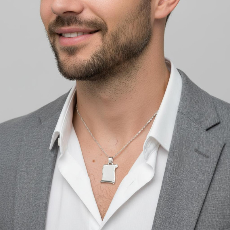 Pendentif Argent Parchemin à Graver porté
